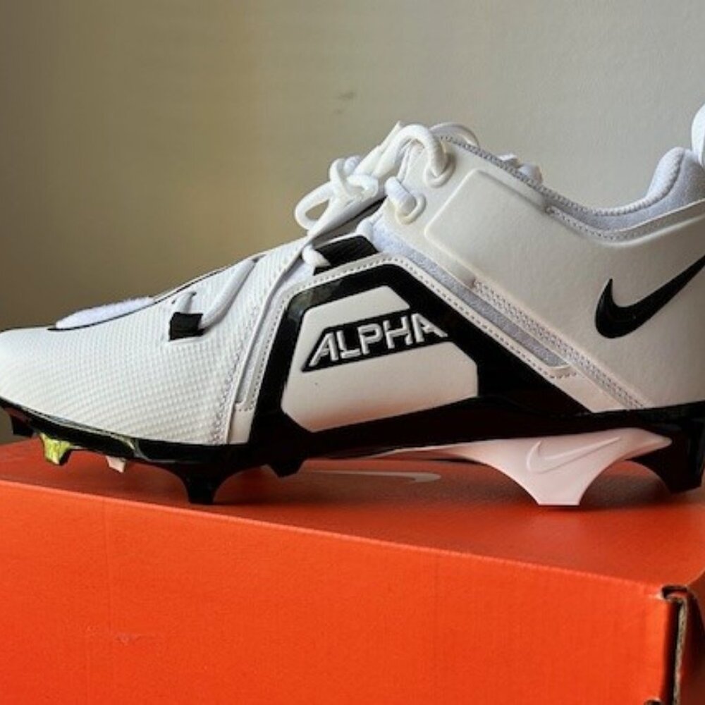 Men's Alpha Menace Pro 3 Low P Cleats, Size 12.5